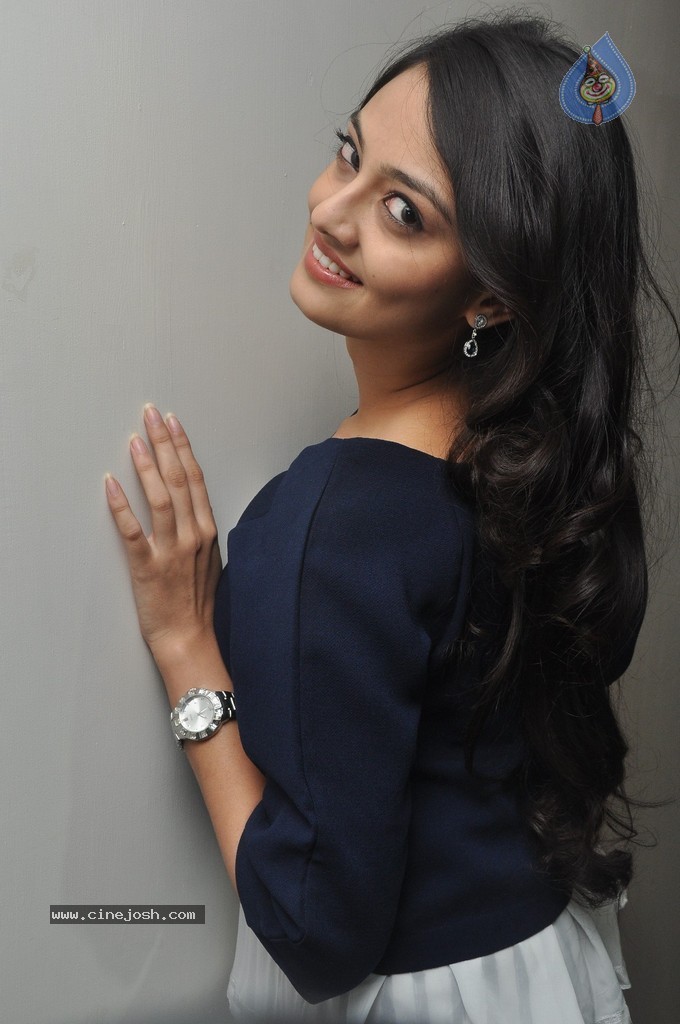 Nikitha Narayan New Photos - 33 / 73 photos