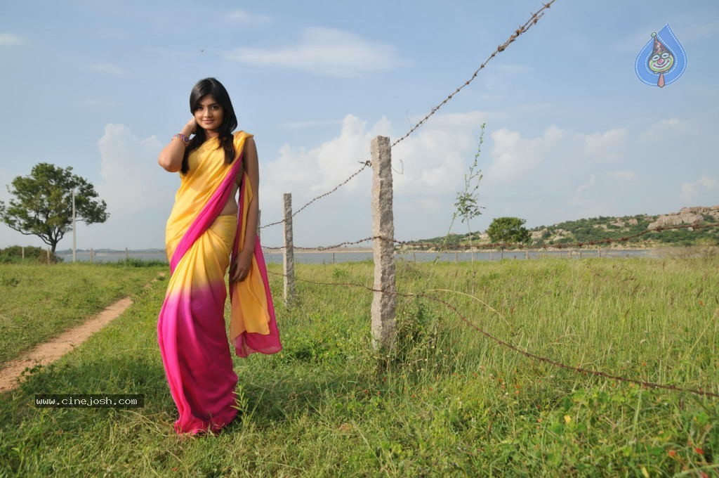 Nikitha Narayan New Stills - 52 / 108 photos