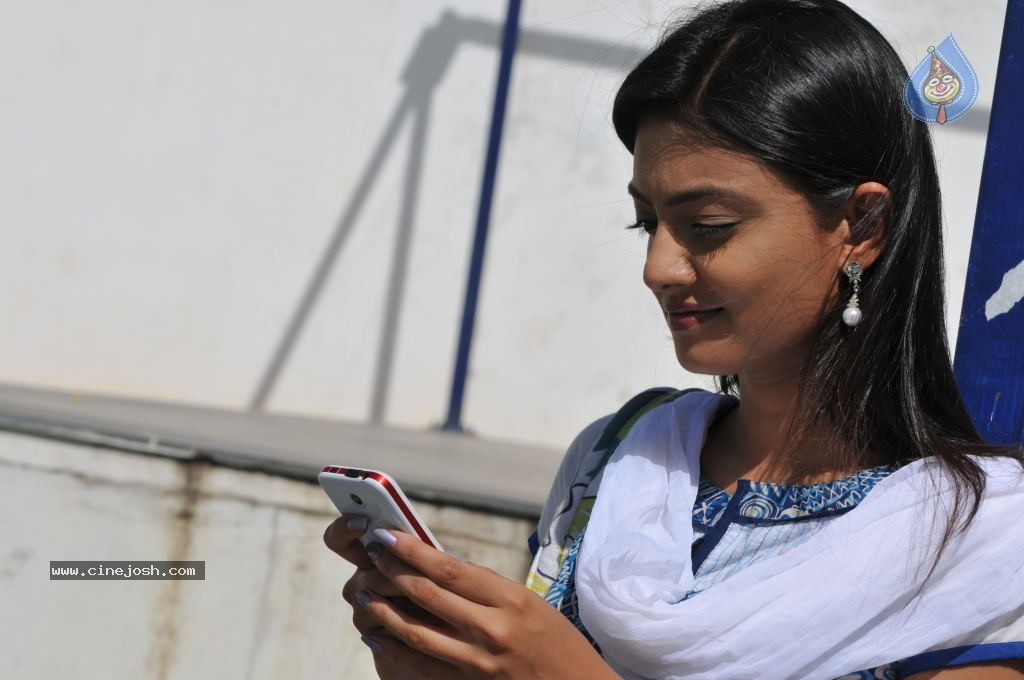Nikitha Narayan New Stills - 76 / 99 photos