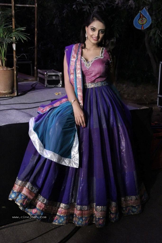 Nikitha Narayana New Photos - 15 / 100 photos