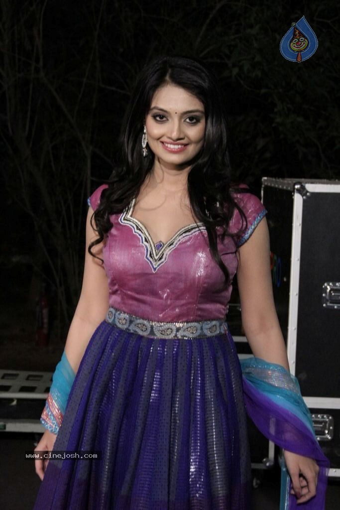 Nikitha Narayana New Photos - 20 / 100 photos