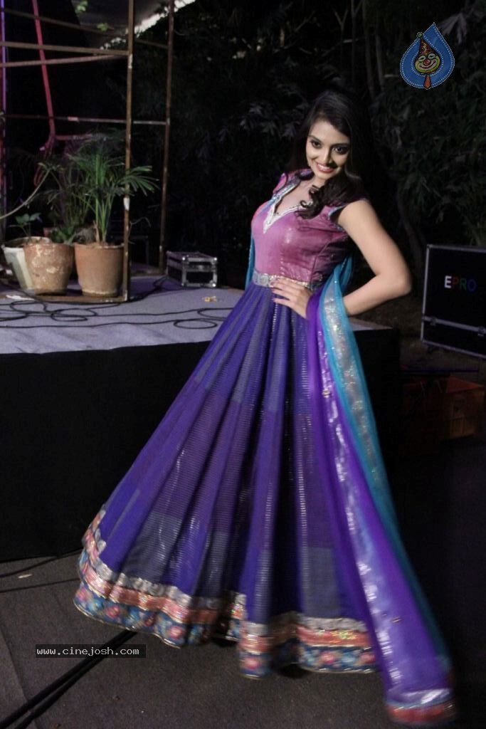 Nikitha Narayana New Photos - 52 / 100 photos