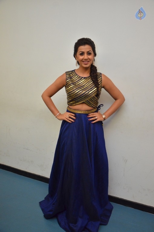 Nikki Galrani New Gallery - 9 / 30 photos