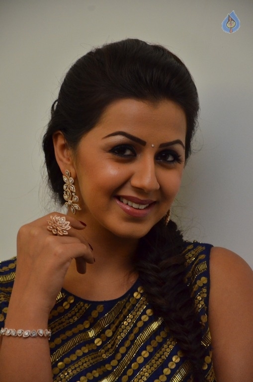 Nikki Galrani New Gallery - 16 / 30 photos