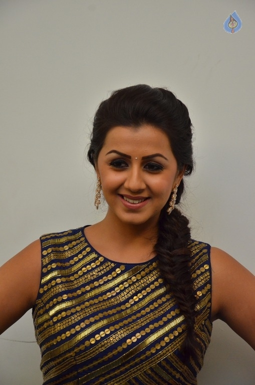 Nikki Galrani New Gallery - 22 / 30 photos