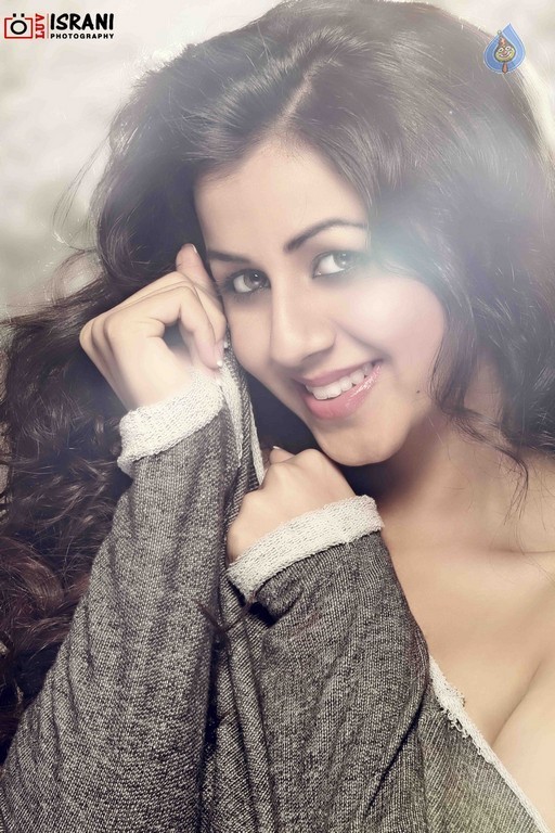 Nikki Galrani New Photos - 8 / 13 photos