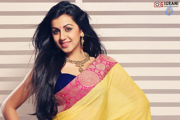 Nikki Galrani New Photos - 10 / 13 photos