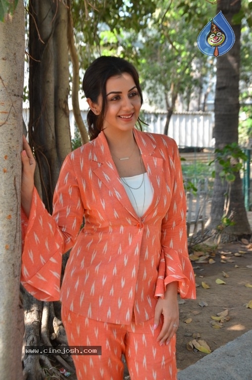 Nikki Galrani Photos  - 17 / 21 photos