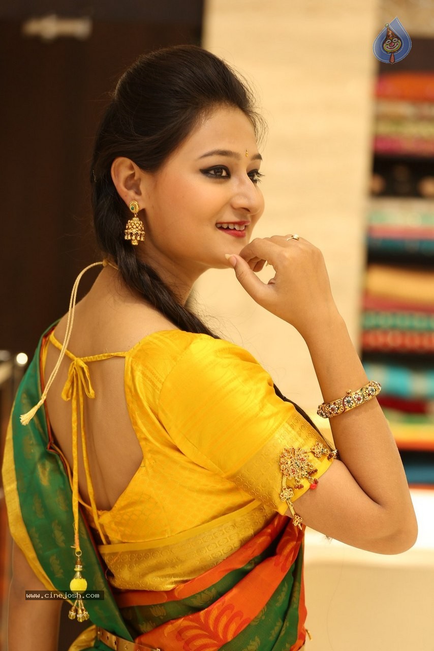 Nilofar Latest Photos - 2 / 60 photos