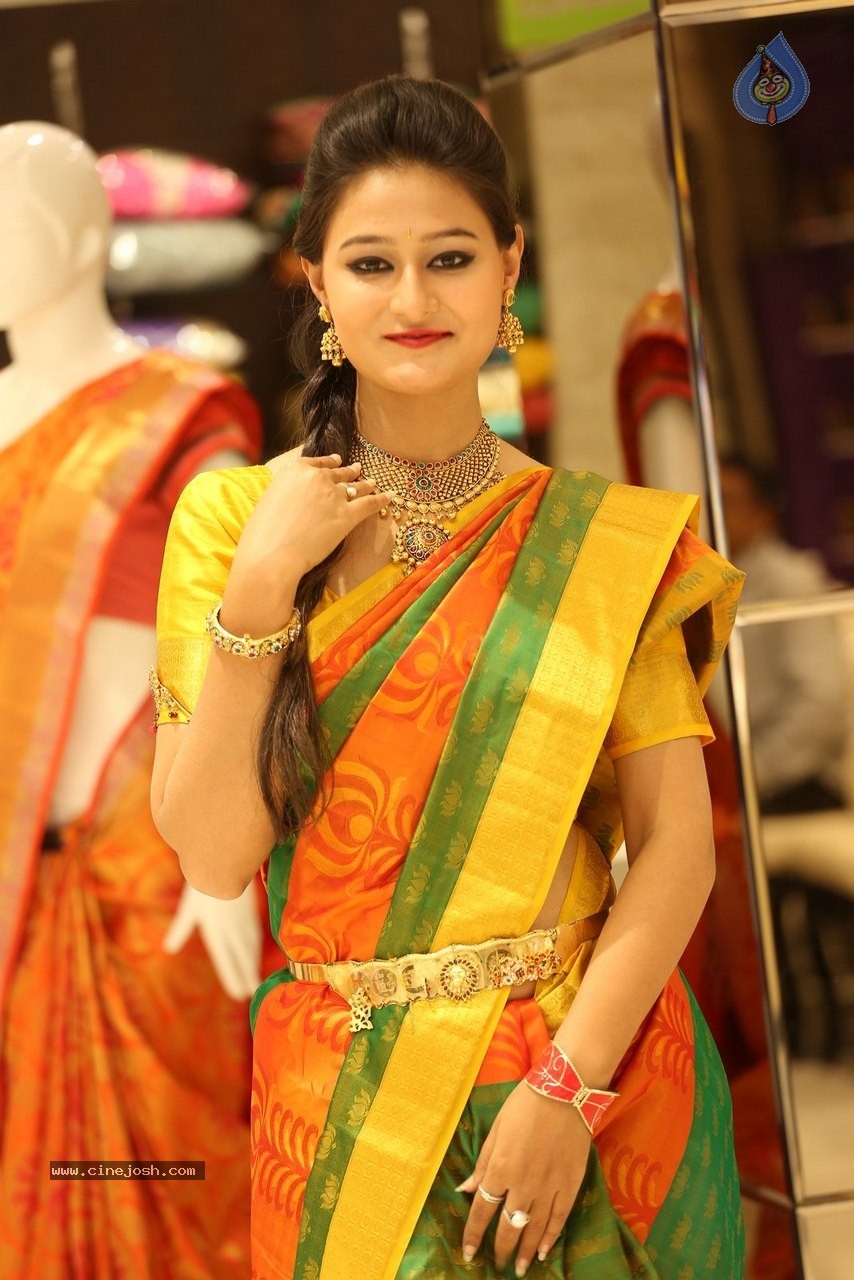 Nilofar Latest Photos - 8 / 60 photos