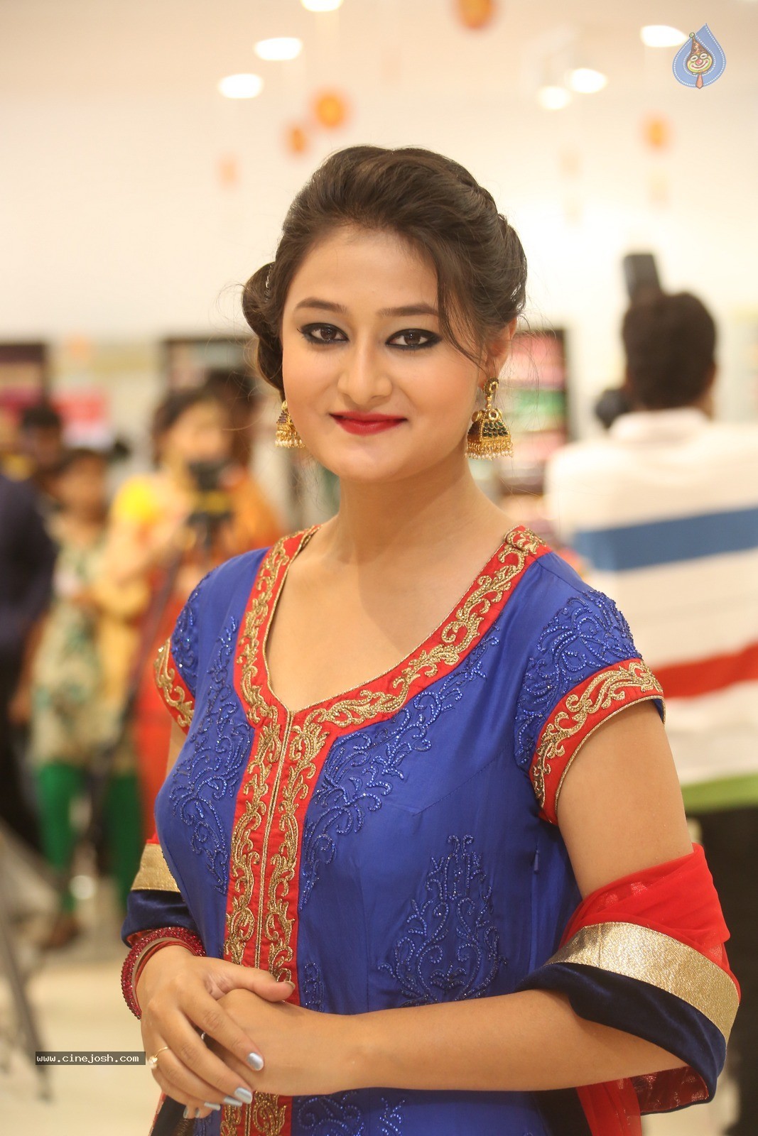 Nilofer New Photos - 27 / 80 photos