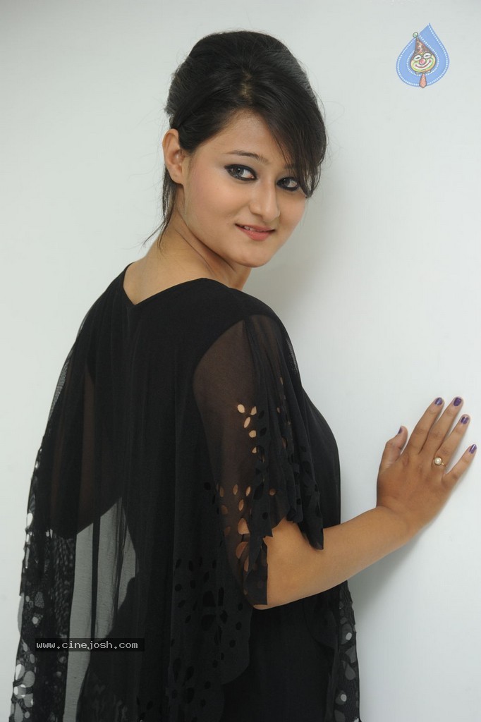 Nilofer New Photos - 5 / 51 photos
