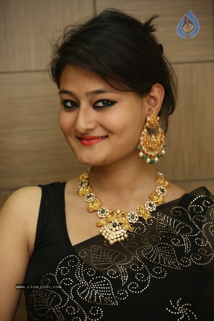 Niloufer New Photos - 56 / 77 photos