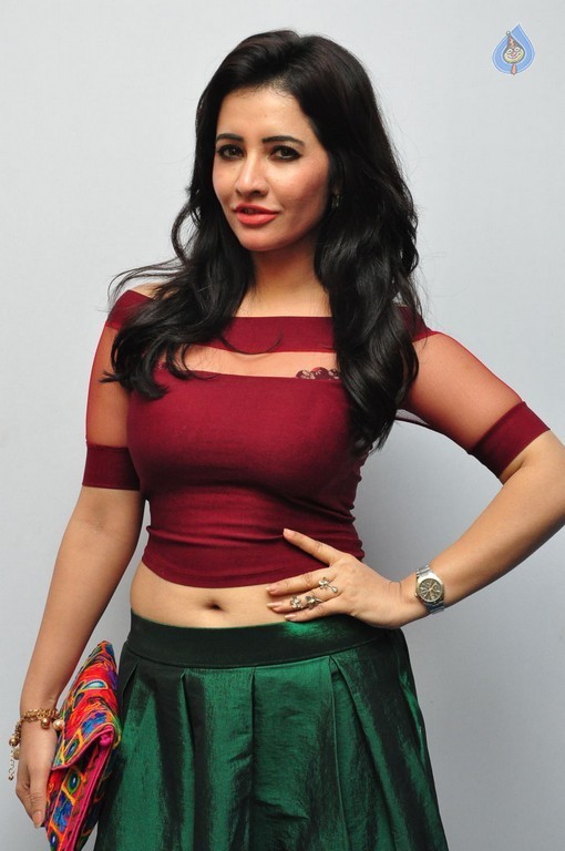 Nira Arora Photos - 13 / 55 photos