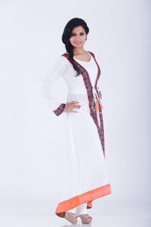 Niranjana New Photoshoot - 44 / 53 photos