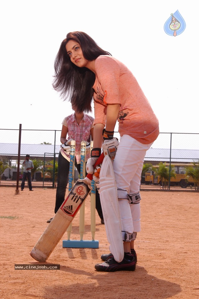 Nisha Agarwal New Gallery - 31 / 53 photos