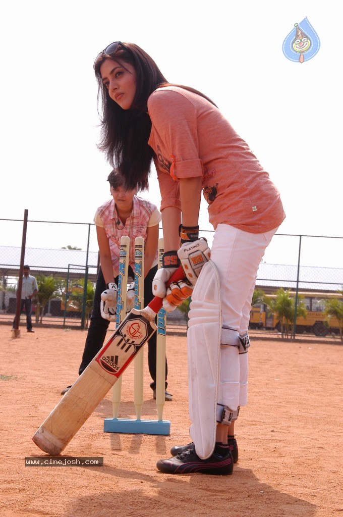 Nisha Agarwal New Gallery - 33 / 53 photos