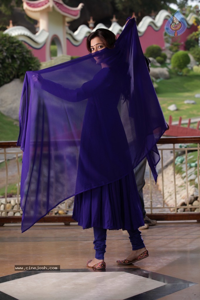 Nisha Agarwal New Pics - 40 / 49 photos