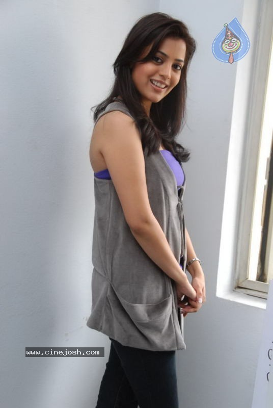 Nisha Agarwal New Stills - 16 / 85 photos