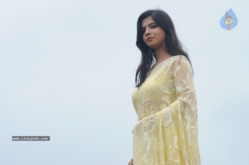 Nisha Sha Hot Gallery - 5 / 52 photos