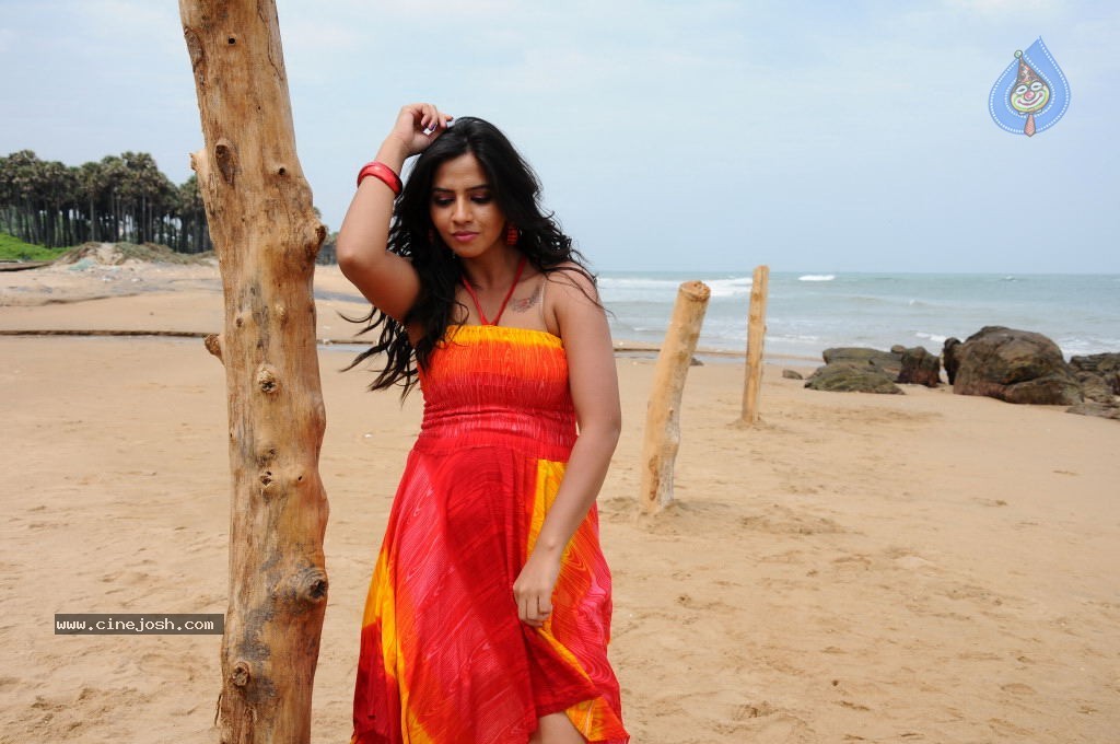 Nisha Shah Spicy Photos  - 22 / 83 photos