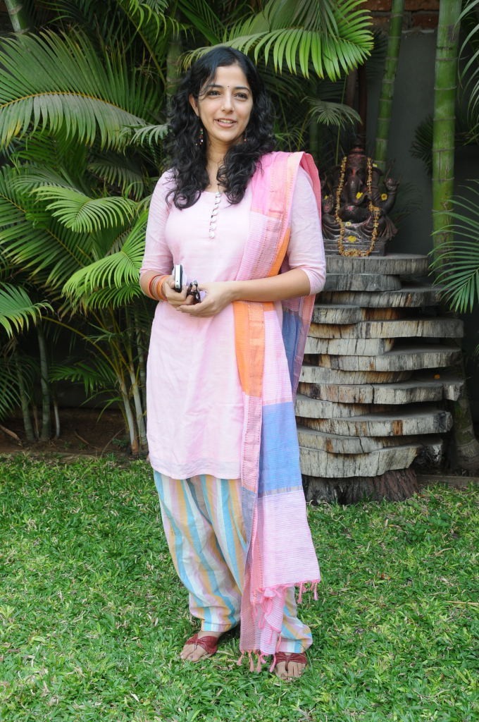 Nishanthi Evani Latest Stills - 24 / 50 photos