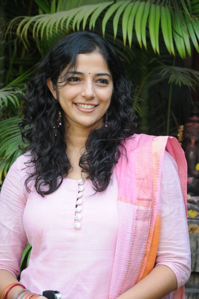Nishanthi Evani Latest Stills - 26 / 50 photos