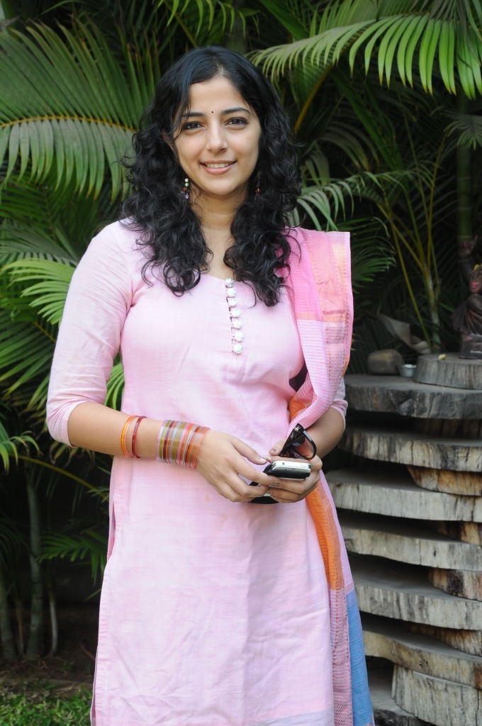 Nishanthi Evani Latest Stills - 33 / 50 photos