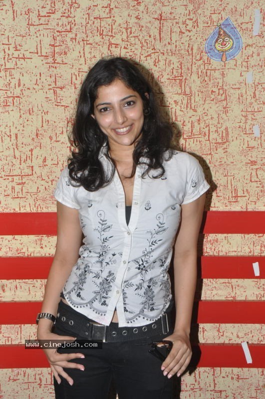Nishanthi Latest Stills - 50 / 62 photos