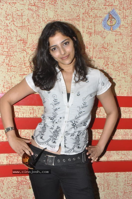Nishanthi Latest Stills - 59 / 62 photos