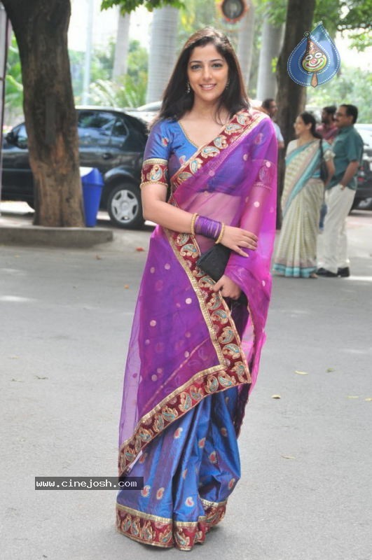 Nishanthi New Stills - 19 / 46 photos