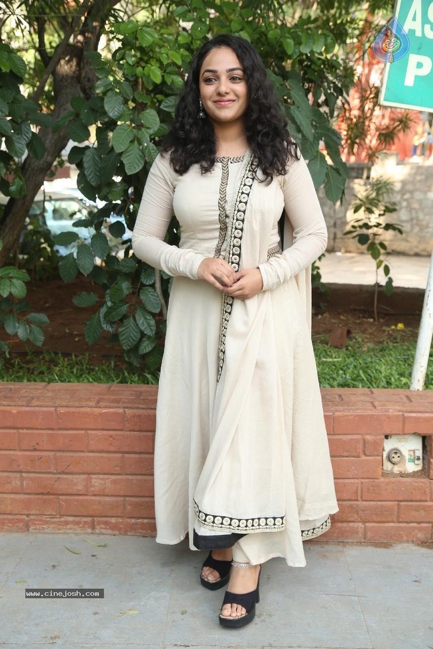 Nithya Menen Latest Gallery - 11 / 64 photos