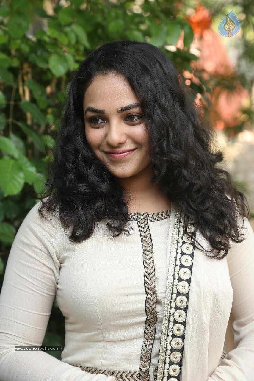 Nithya Menon 0011 | Beauty girl, Long indian hair, Indian hairstyles
