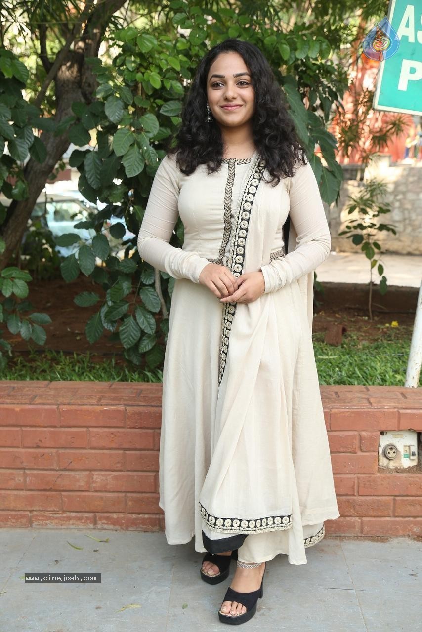 Nithya Menen Latest Gallery - 55 / 64 photos