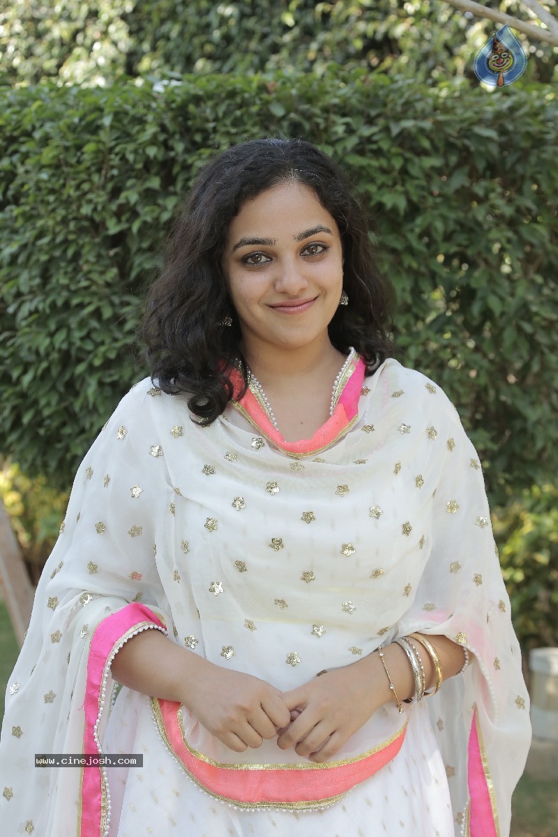 Nithya Menen New Photos - 18 / 49 photos