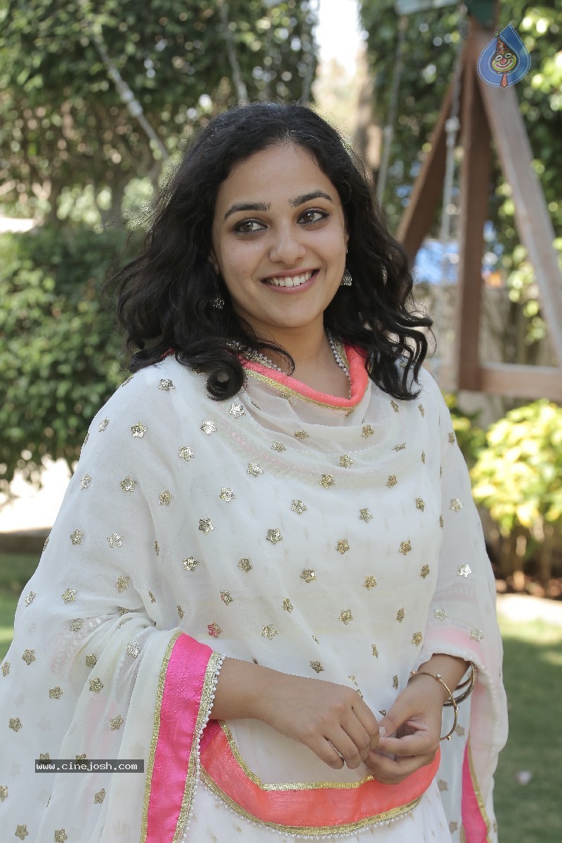 Nithya Menen New Photos - 22 / 49 photos