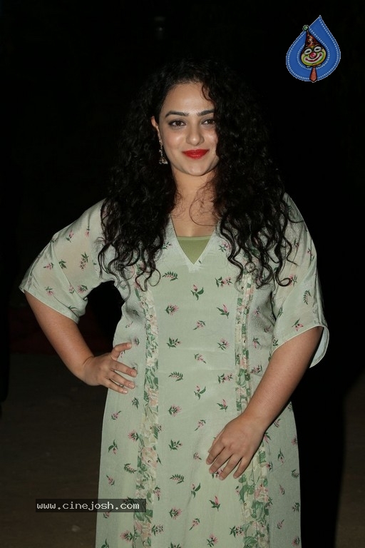 Nithya Menen Photos - 16 / 21 photos