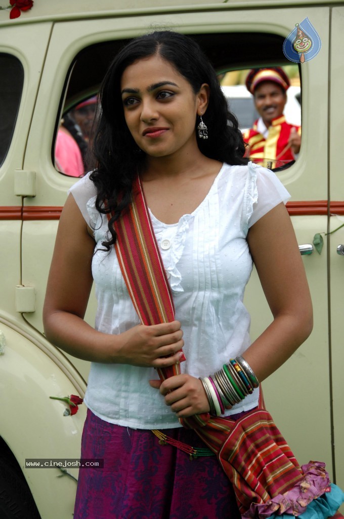 Nithya Menon Gallery - 29 / 87 photos