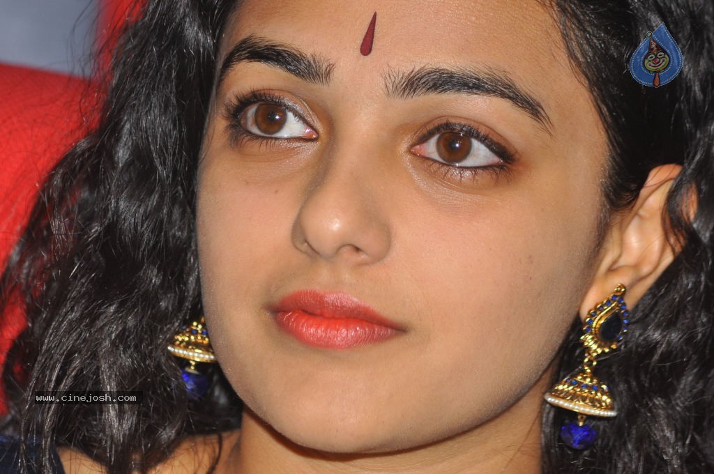 Nithya Menon Latest Stills - 24 / 71 photos