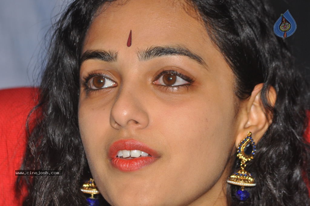 Nithya Menon Latest Stills - 36 / 71 photos