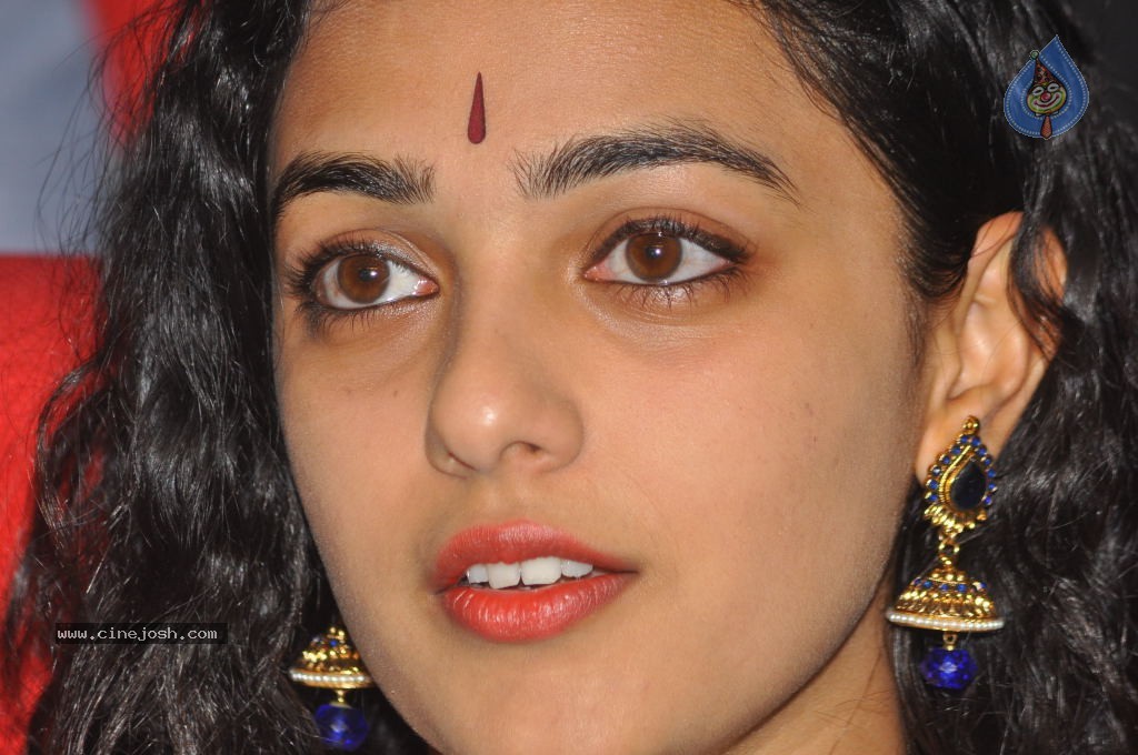 Nithya Menon Latest Stills - 42 / 71 photos