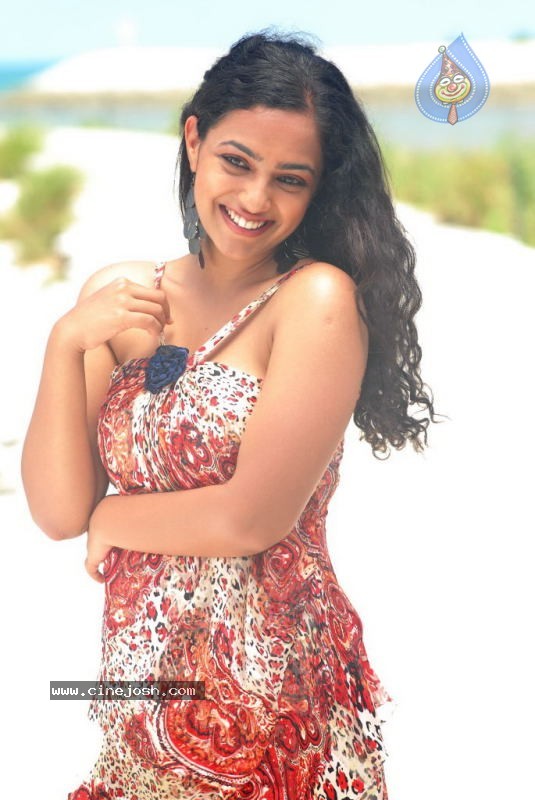 Nithya Menon New Stills - 5 / 178 photos