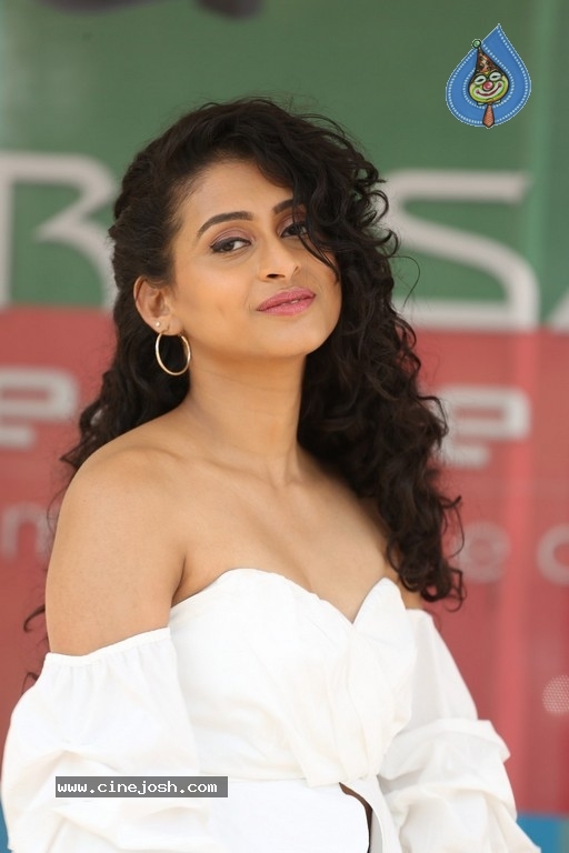 Nithya Naresh New Photos - 17 / 21 photos