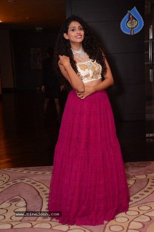 Nithya Naresh New Photos - 10 / 18 photos