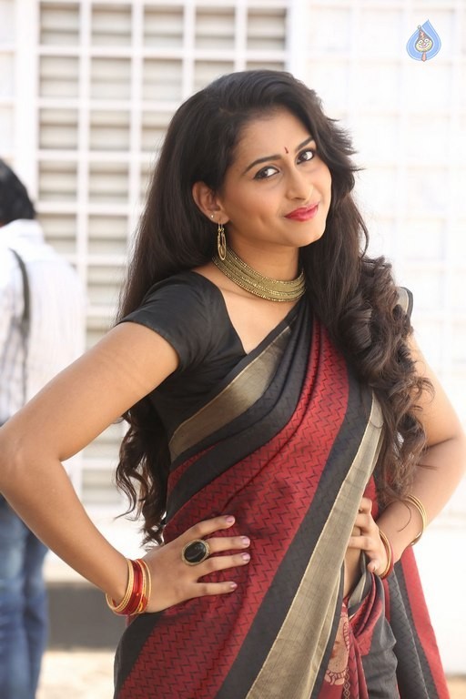 Nithya Naresh New Photos - 22 / 42 photos