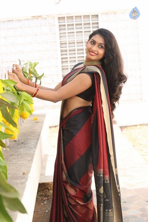 Nithya Naresh New Photos - 31 / 42 photos