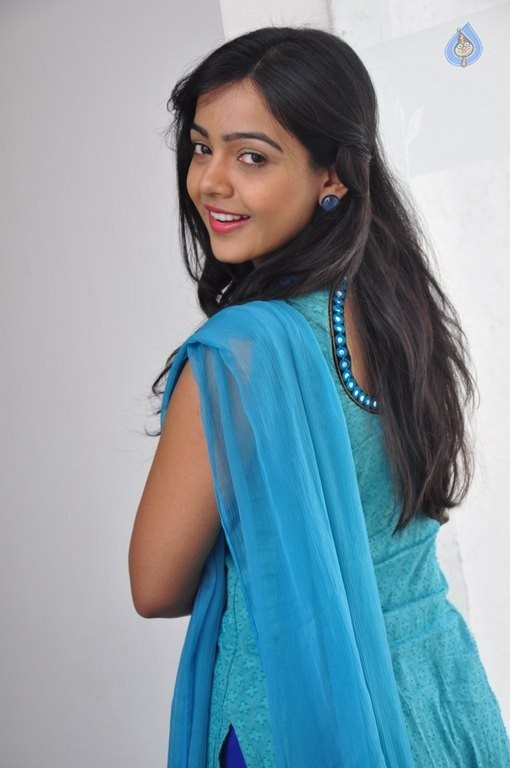Nithya Shetty New Photos - 22 / 38 photos