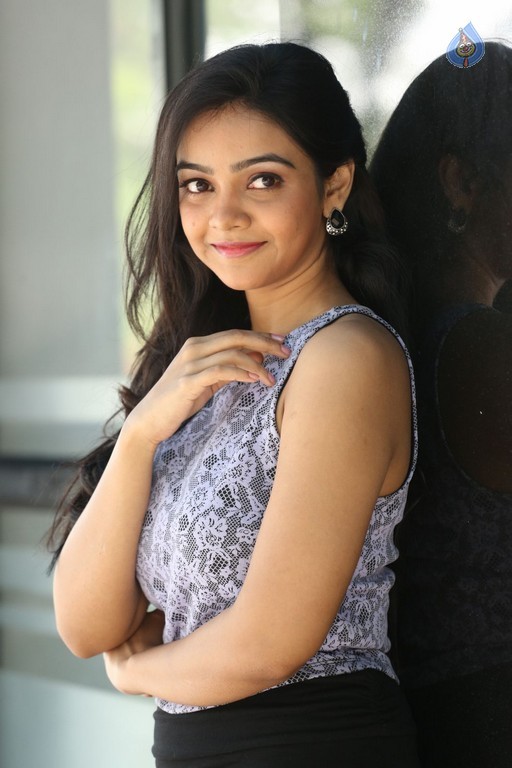 Nithya Shetty New Photos - 24 / 41 photos