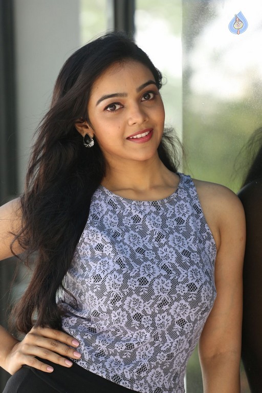 Nithya Shetty New Photos - 26 / 41 photos