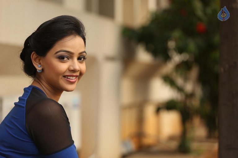 Nithya Shetty New Photos - 33 / 56 photos